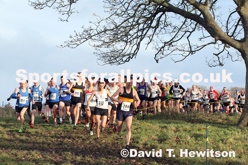 Senior mens cross country, 2019 North Eastern Cross Country Champs., Alnwick, Northumberland.  Photo: David T. Hewitson/Sports for All Pics